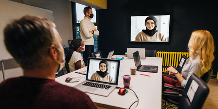 5 things you need to know about hybrid working .jpg